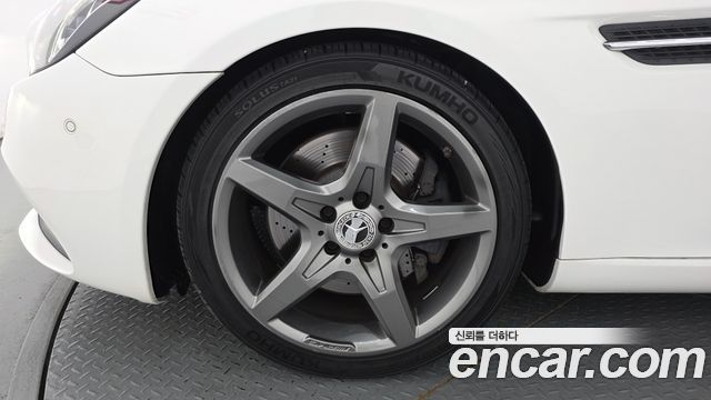 Mercedes-Benz SLC-Class SLC200