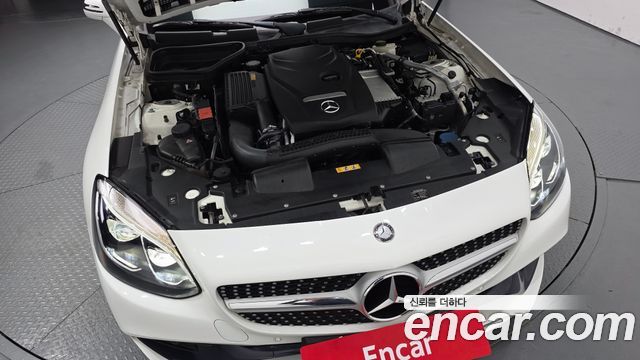 Mercedes-Benz SLC-Class SLC200