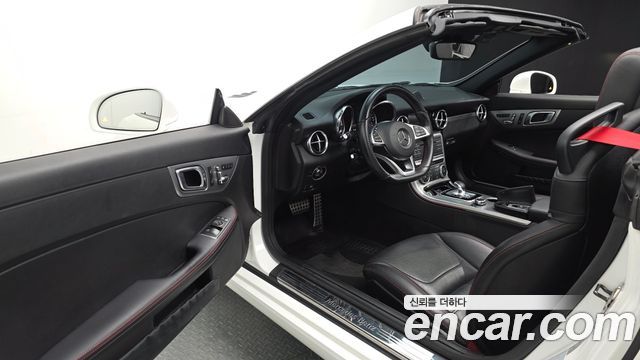 Mercedes-Benz SLC-Class SLC200
