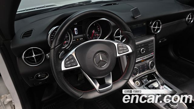 Mercedes-Benz SLC-Class SLC200