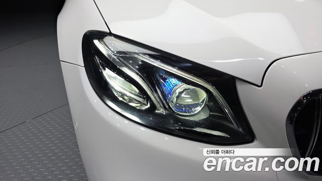 Mercedes-Benz E-Class E220d Cabriolet