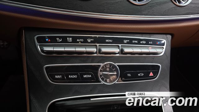 Mercedes-Benz E-Class E220d Cabriolet