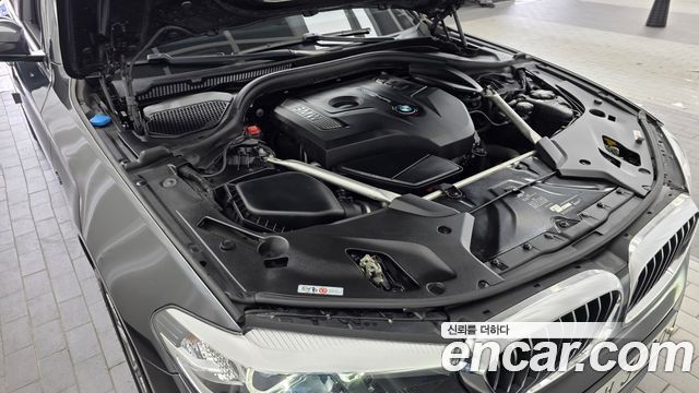 BMW 5-Series 520i Luxury