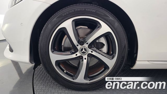 Mercedes-Benz E-Class E250 Avantgarde