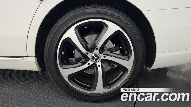 Mercedes-Benz E-Class E250 Avantgarde
