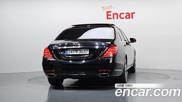 Mercedes-Benz S-Class S500L