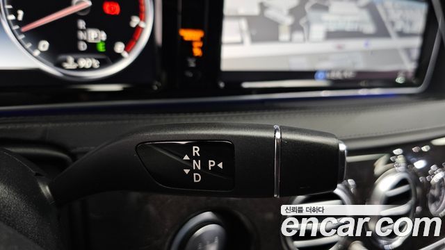 Mercedes-Benz S-Class S500L