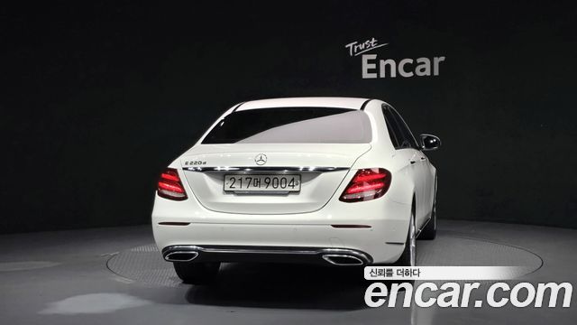 Mercedes-Benz E-Class E220d Exclusive