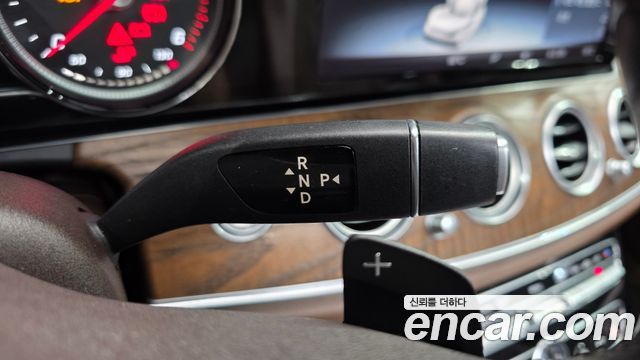Mercedes-Benz E-Class E220d Exclusive