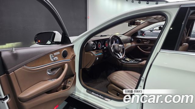 Mercedes-Benz E-Class E220d Exclusive