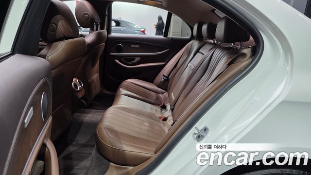 Mercedes-Benz E-Class E220d Exclusive