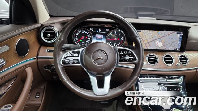 Mercedes-Benz E-Class E220d Exclusive