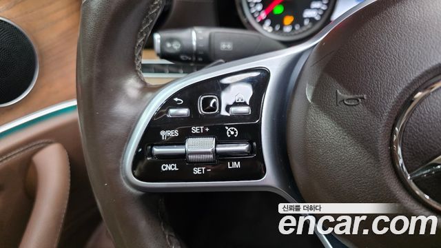 Mercedes-Benz E-Class E220d Exclusive
