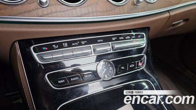 Mercedes-Benz E-Class E220d Exclusive