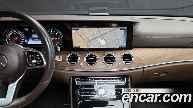 Mercedes-Benz E-Class E220d Exclusive