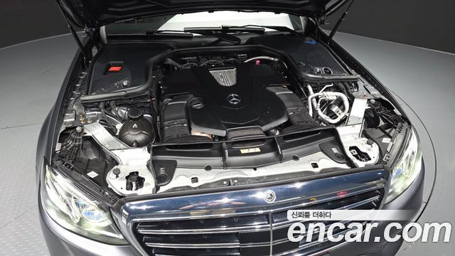 Mercedes-Benz E-Class E450 4MATIC Exclusive