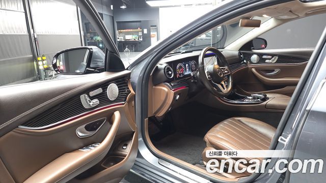 Mercedes-Benz E-Class E450 4MATIC Exclusive