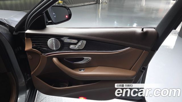 Mercedes-Benz E-Class E450 4MATIC Exclusive