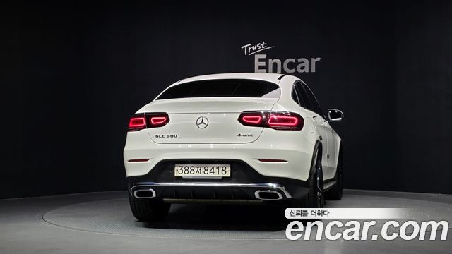 Mercedes-Benz GLC-Class GCL300 4MATIC Coupe