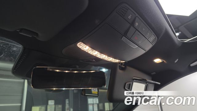 Mercedes-Benz E-Class E350 4MATIC AMG Line Edition