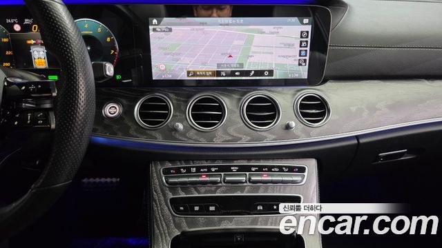 Mercedes-Benz E-Class E350 4MATIC AMG Line Edition