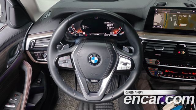 BMW 5-Series 530i xDrive Luxury Plus