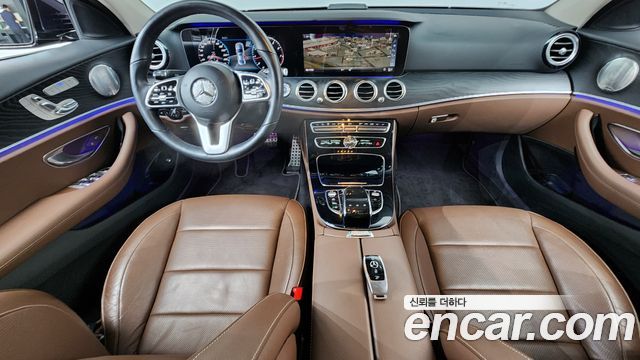 Mercedes-Benz E-Class E300 4MATIC Avnatgarde