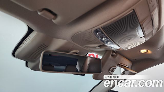 Mercedes-Benz E-Class E300 4MATIC Avnatgarde