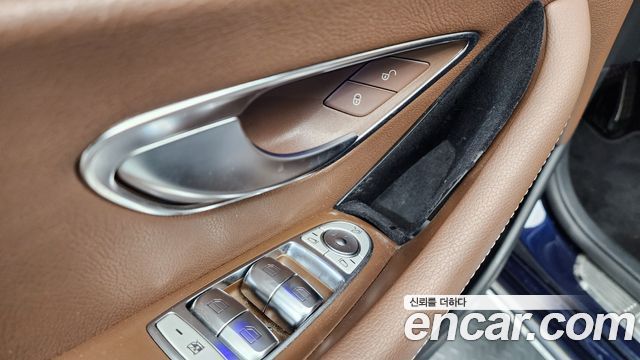 Mercedes-Benz E-Class E300 4MATIC Avnatgarde
