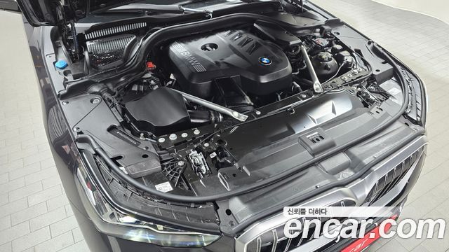 BMW 5-Series 530i xDrive M Sport
