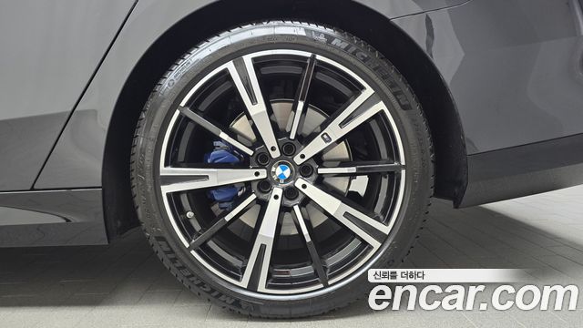 BMW 5-Series 530i xDrive M Sport