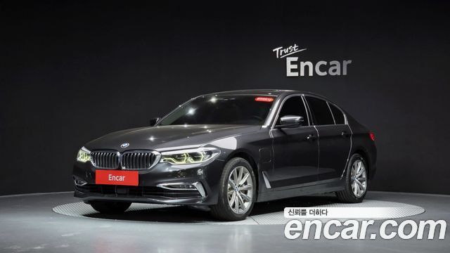 BMW 5-Series 530e Luxury