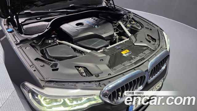 BMW 5-Series 530e Luxury