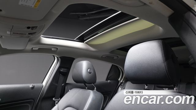 Mercedes-Benz GLA-Class GLA200d 4MATIC Activity Edition