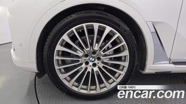 BMW X7 xDrive 30d Design Pure Excellent 6-Seater