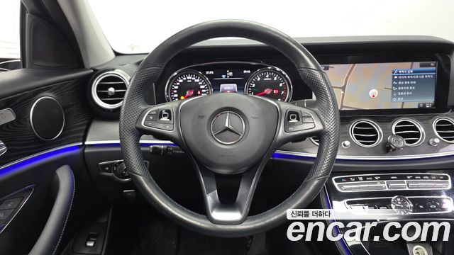 Mercedes-Benz E-Class E200 Avantgarde