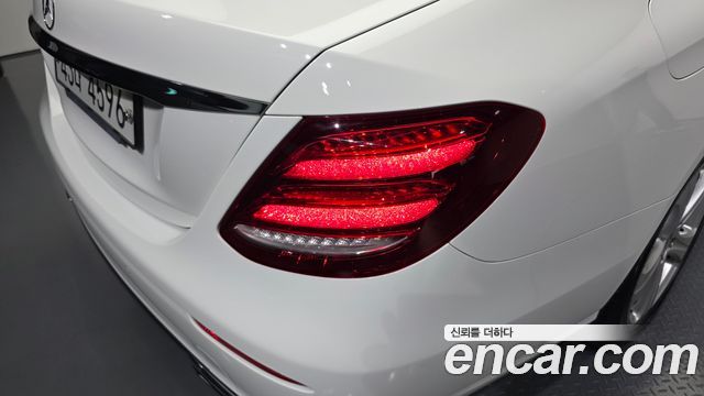 Mercedes-Benz E-Class E200 Avantgarde