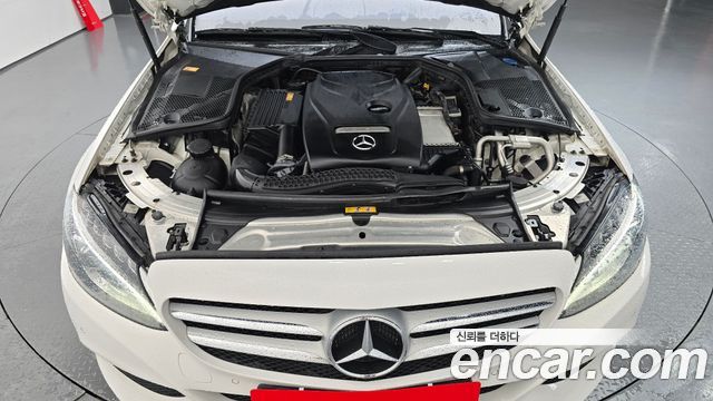 Mercedes-Benz C-Class C200 Avantgarde