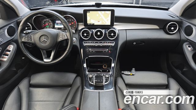 Mercedes-Benz C-Class C200 Avantgarde