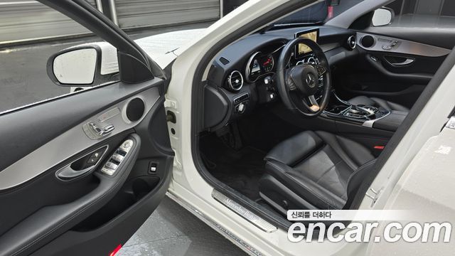 Mercedes-Benz C-Class C200 Avantgarde