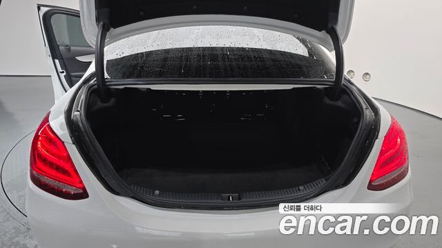 Mercedes-Benz C-Class C200 Avantgarde