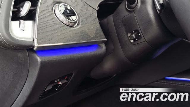 Mercedes-Benz E-Class E200 Avantgarde