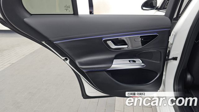 Mercedes-Benz E-Class E200 Avantgarde