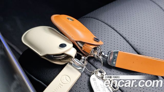 Mercedes-Benz E-Class E200 Avantgarde