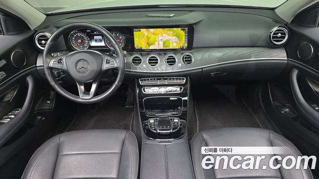 Mercedes-Benz E-Class E200 Avantgarde