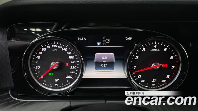 Mercedes-Benz E-Class E200 Avantgarde