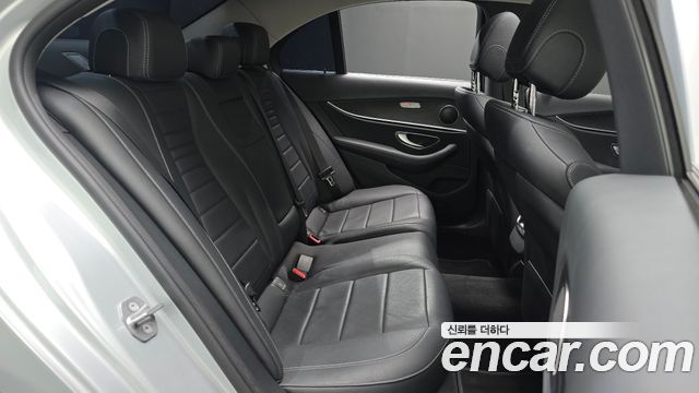 Mercedes-Benz E-Class E200 Avantgarde