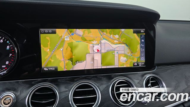 Mercedes-Benz E-Class E200 Avantgarde