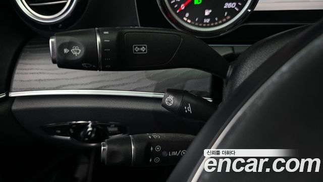 Mercedes-Benz E-Class E200 Avantgarde