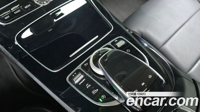 Mercedes-Benz E-Class E200 Avantgarde
